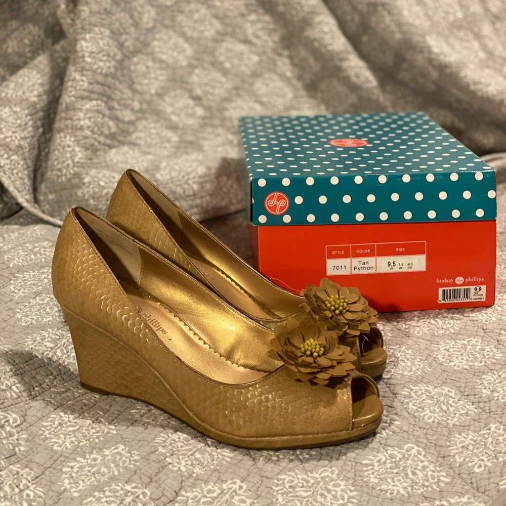 Lindsay Phillips wedge heels
